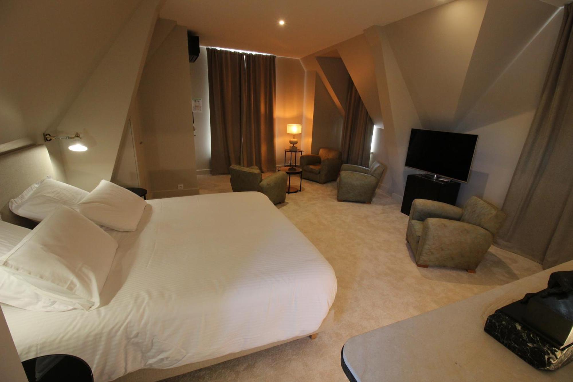 Logis Hotel La Maison A Pan De Bois В'єрзон Екстер'єр фото